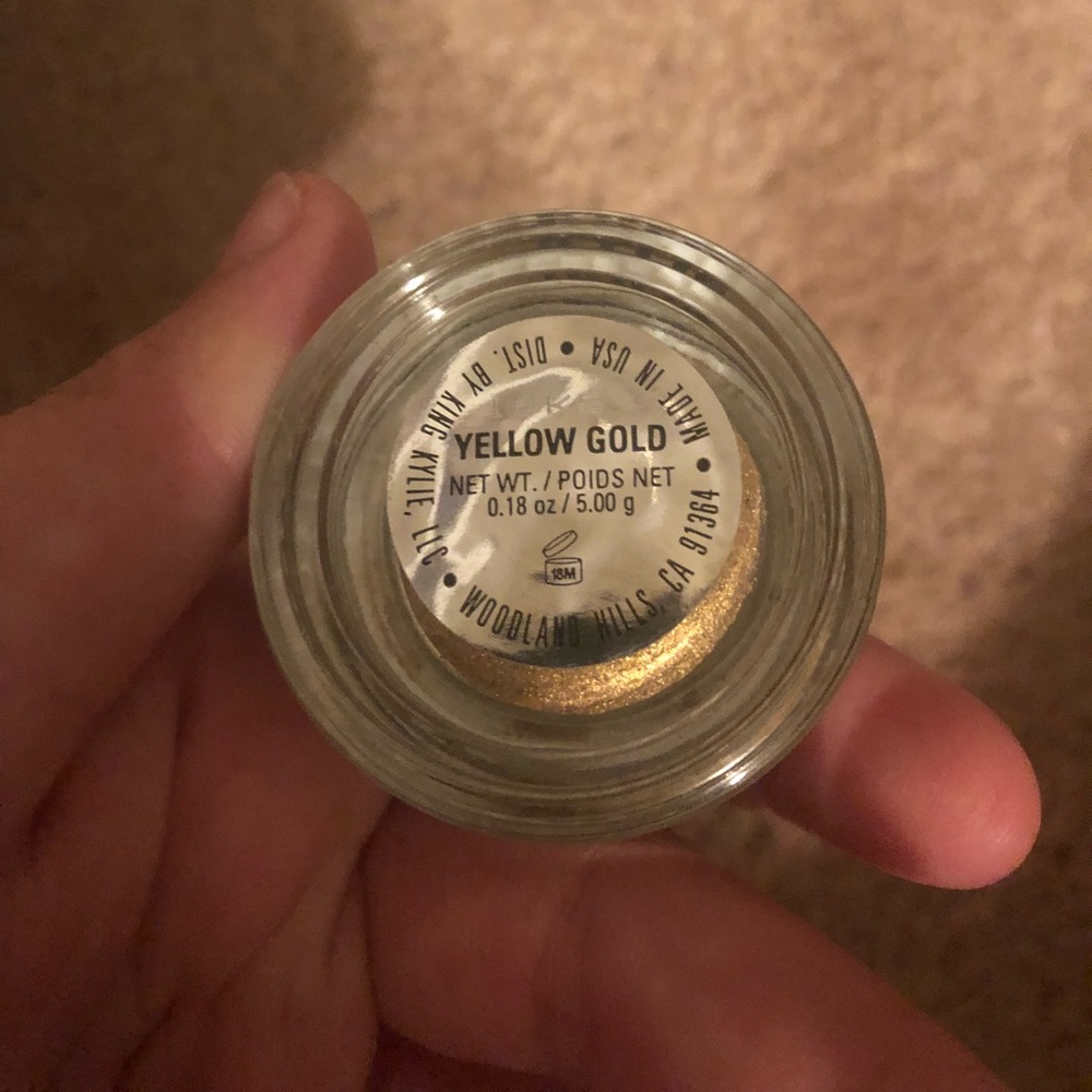 kylie cosmetics yellow gold creams eyeshadow